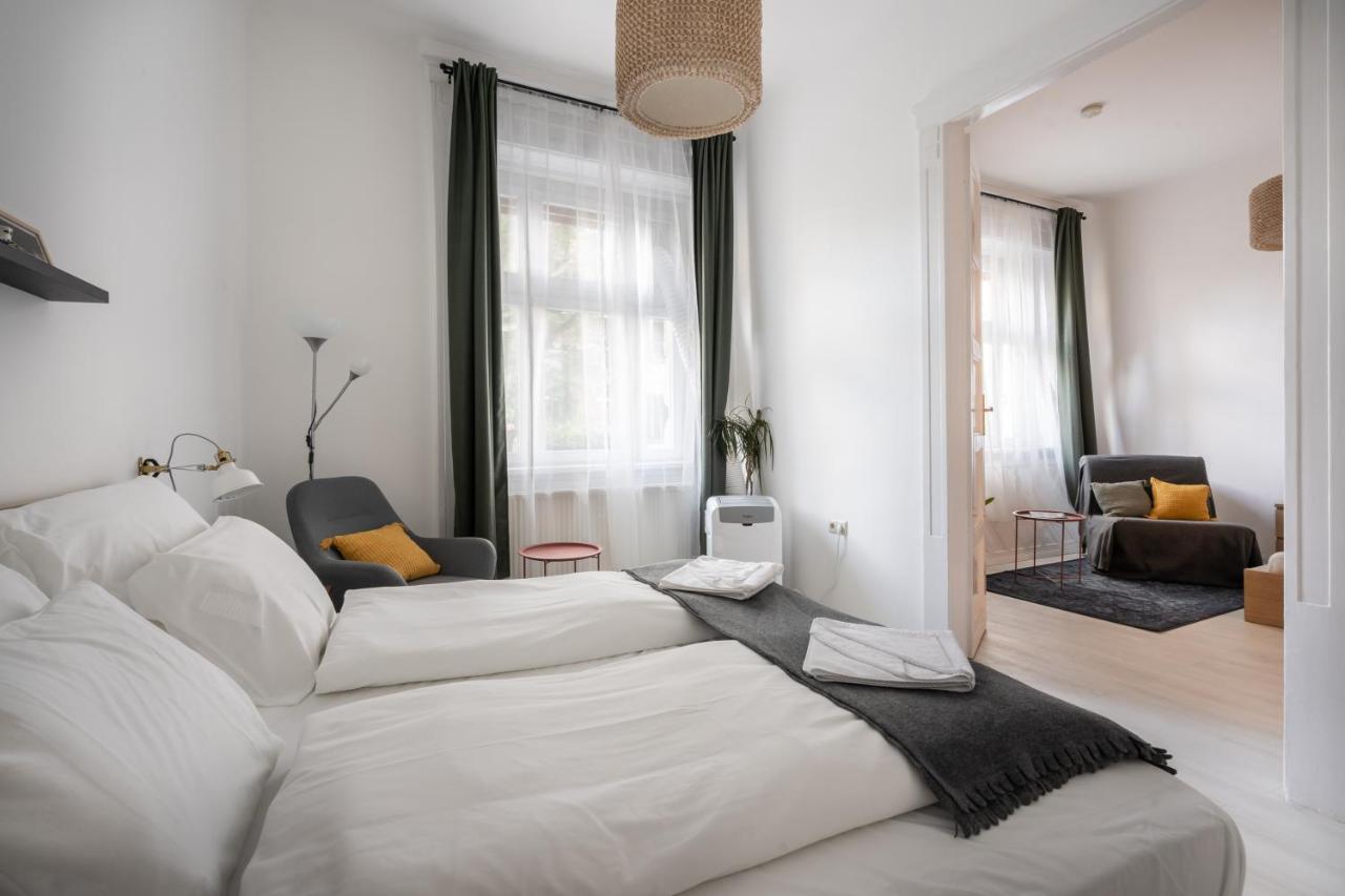 Gellert Mountain Apartment Budapest Eksteriør billede