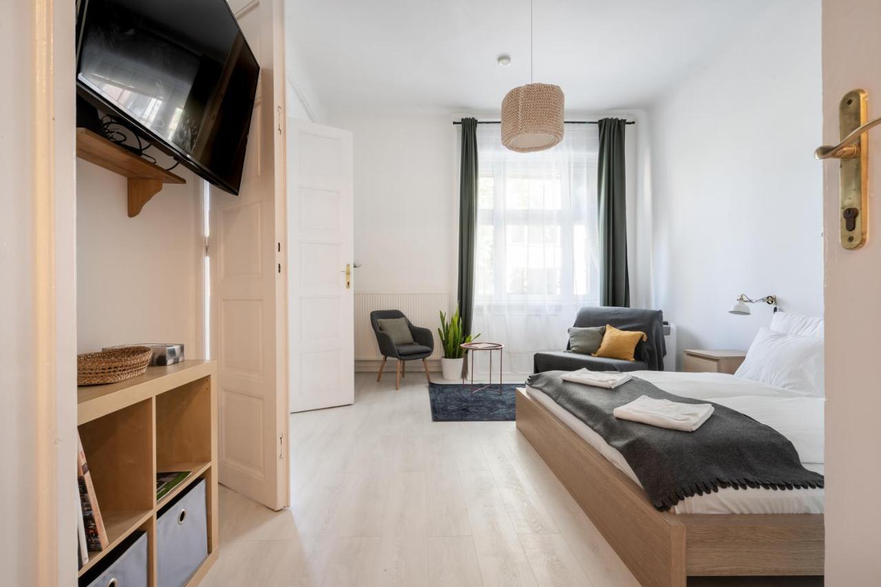 Gellert Mountain Apartment Budapest Eksteriør billede