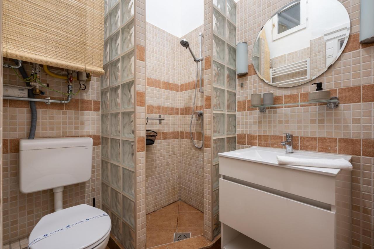 Gellert Mountain Apartment Budapest Eksteriør billede