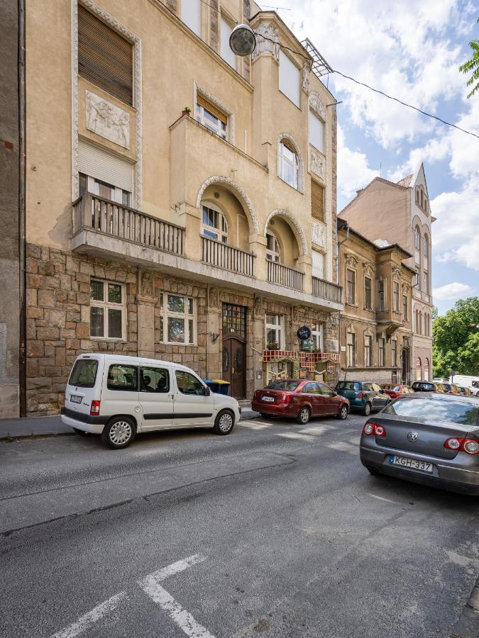 Gellert Mountain Apartment Budapest Eksteriør billede